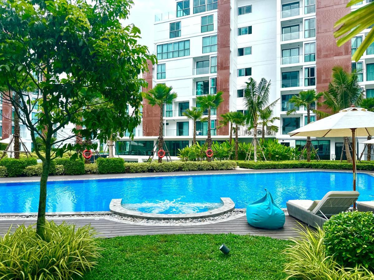 Near Festival- 5mims Walk- Infinity Pool & Comfort Room@the One Apartment